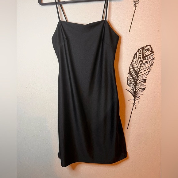 Liz & Sara Black Never Worn Slip Dress With Cut Out Back Women’s Size M - Picture 1 of 3